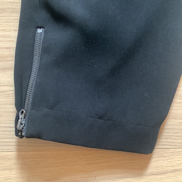 Jogger style dress pants - Picture 2 of 8